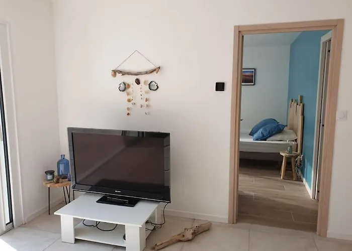 Maison Recent Proche Du De Leon Et De L'ocean *